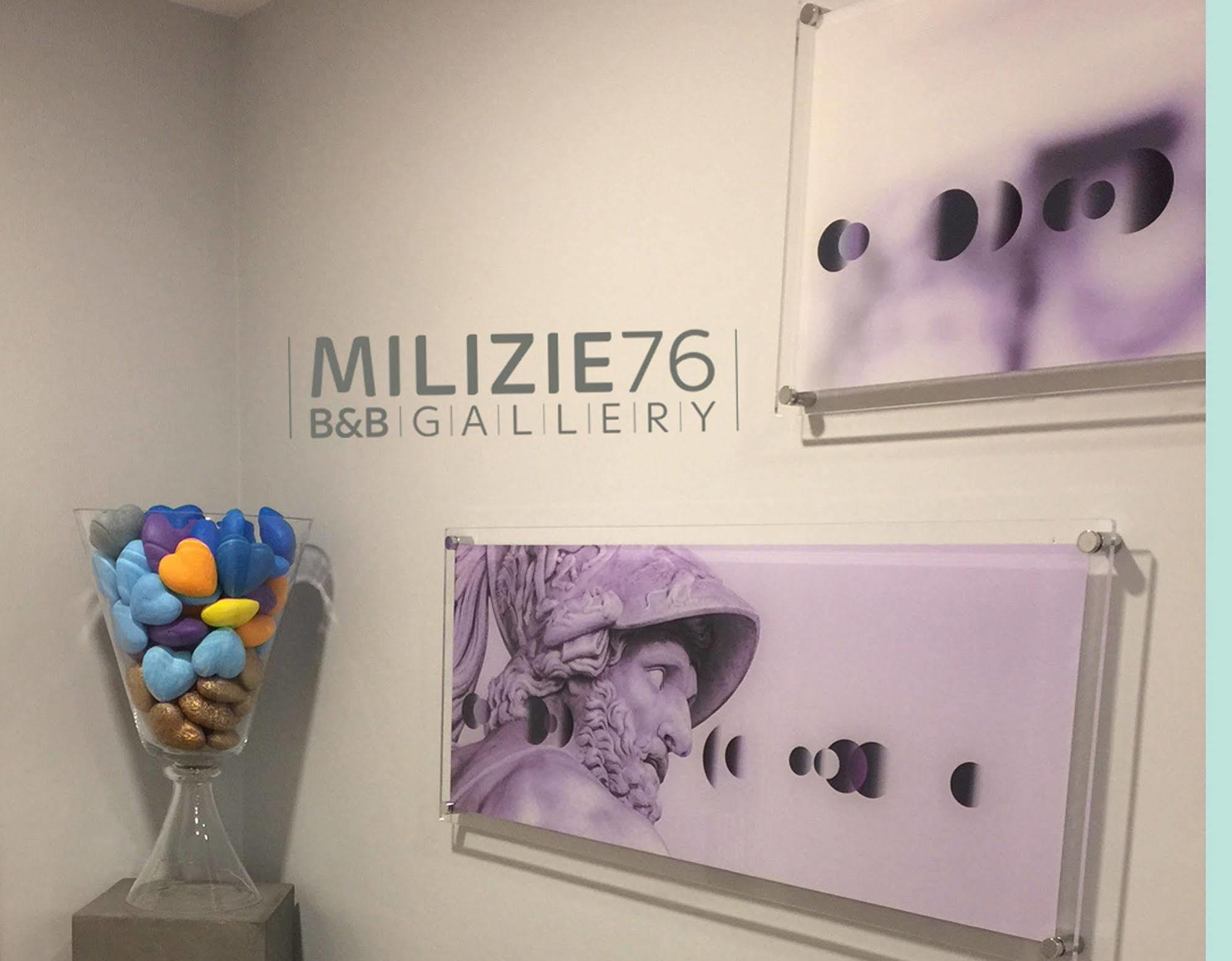 Milizie 76 Gallery Pensión